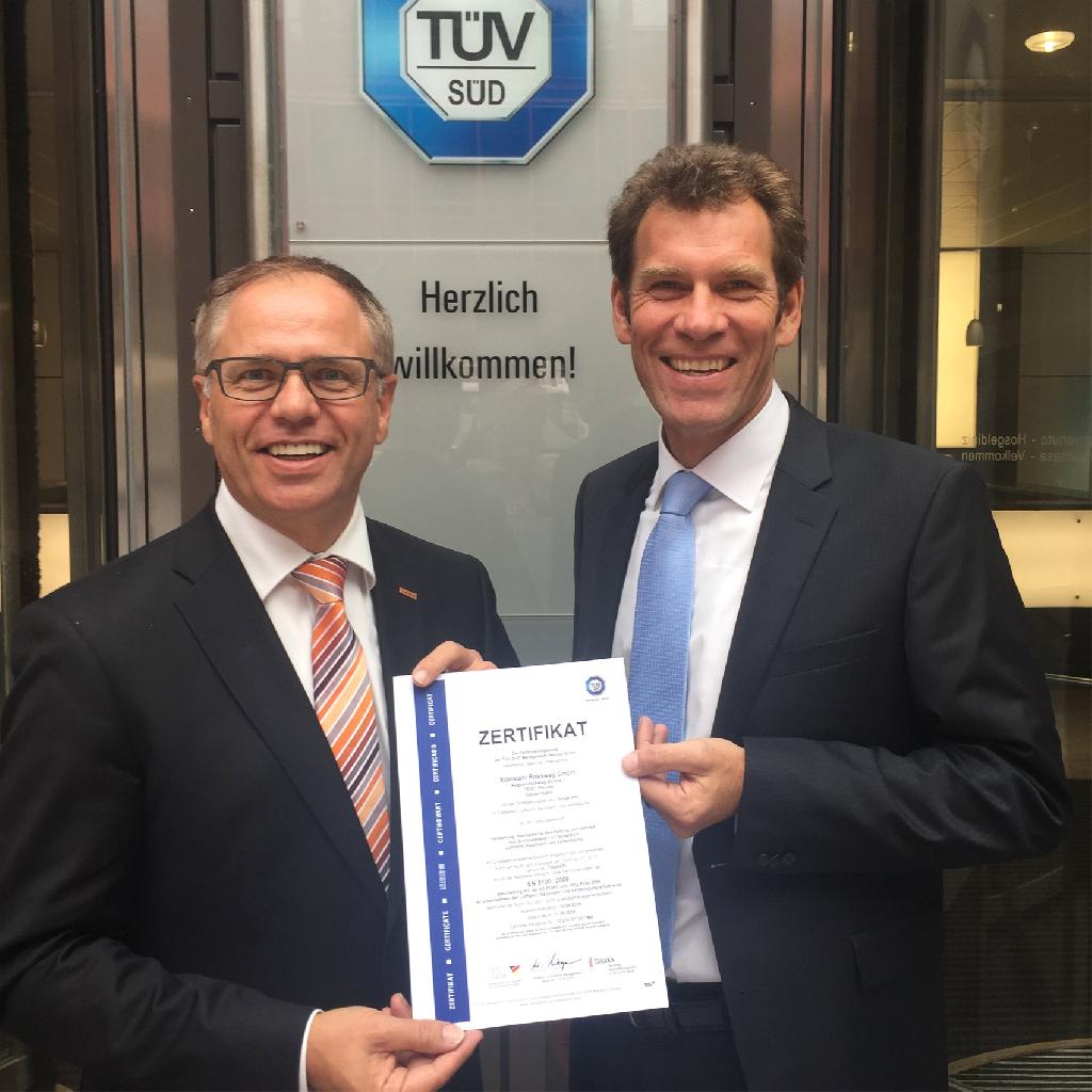Geschäftsführer Alexander Essig erhält TÜV-Zertifikat